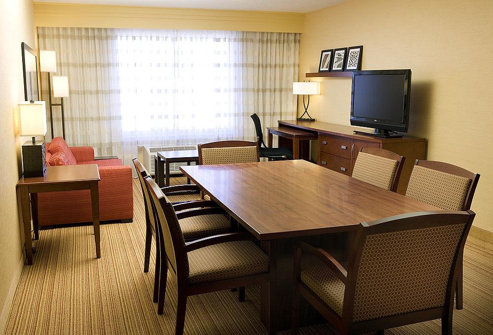 Courtyard By Marriott Denver Airport Zewnętrze zdjęcie